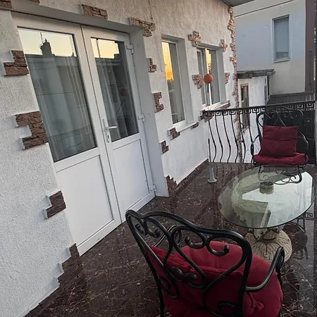 сдаются мінімум на 3 дня Apartment Odesa