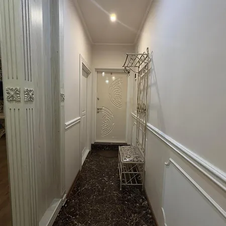 сдаются мінімум на 3 дня Apartment Odesa